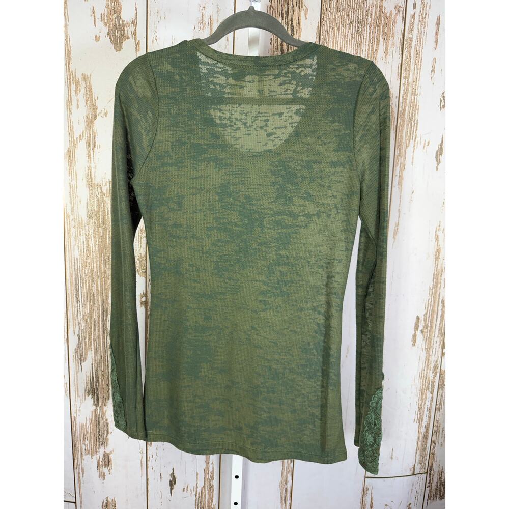 BKE, Fitted Burnout Long Sleeve with Lace Details. Size Medium. Good used cond! - Picture 5 of 5